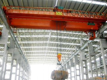 Trung Quốc Nhà xưởng tiền chế bằng thép tiền chế Pre-xây dựng với Cranes Dock bên trong nhà cung cấp