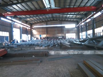 Trung Quốc Kết cấu thép Cấu kiện thép công nghiệp trước khi được chế tạo với tấm mái nhà cung cấp